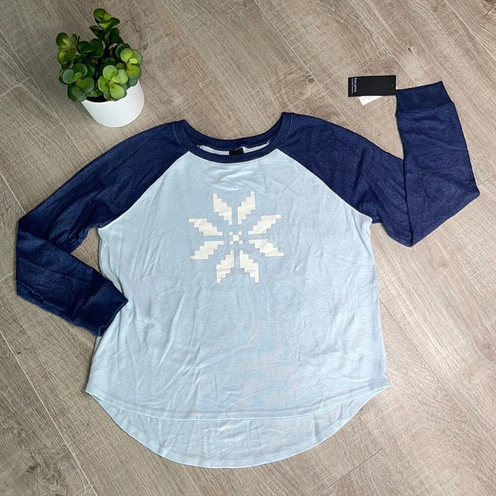 FREE PRESS Blue Colorblock Snowflake Long Sleeve Pajama Shirt Womens Size Small